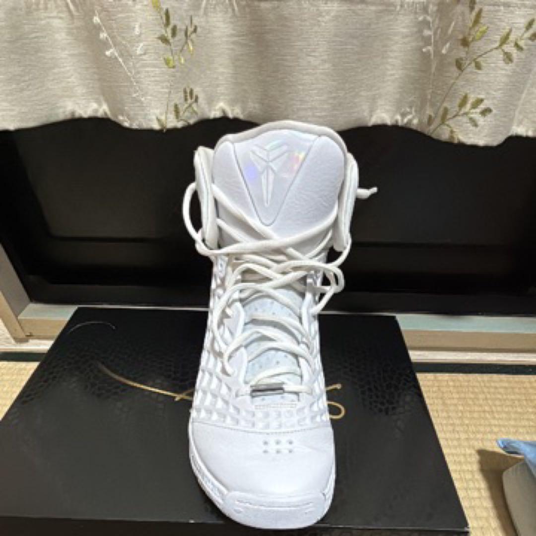 Nike Kobe 3 Protro \"Halo\" バスケットボールシューズ