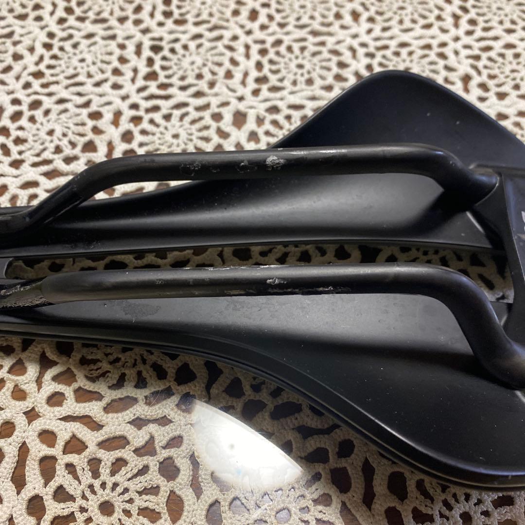 BONTRAGER Aeolus Pro サドル 145mm