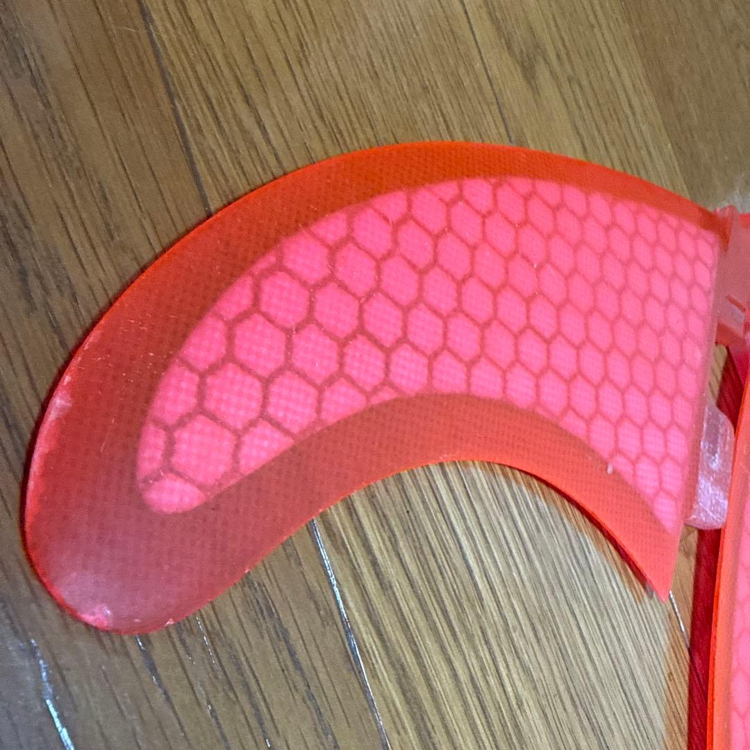 ピンク サーフボードフィン 2枚セット　fcs2