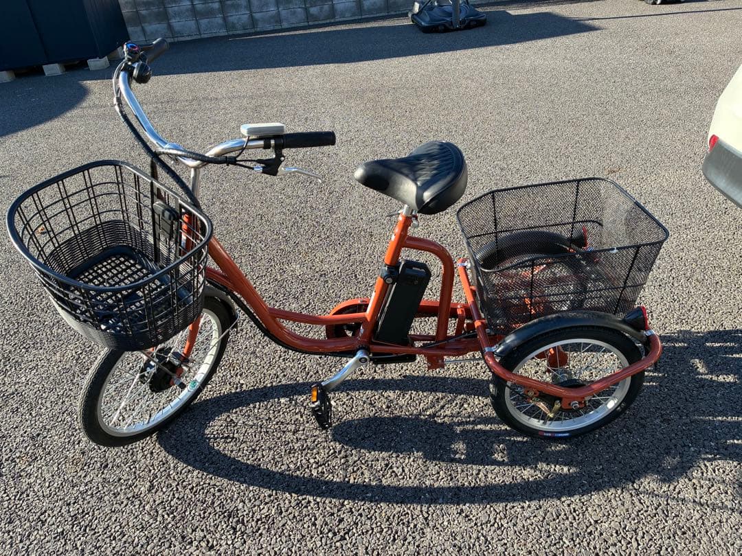 未使用（試走のみ）　電動アシスト三輪車 TROIS オレンジ