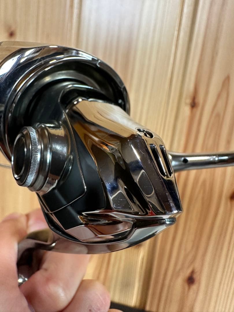 シマノ　リール　18ステラ c2000shg