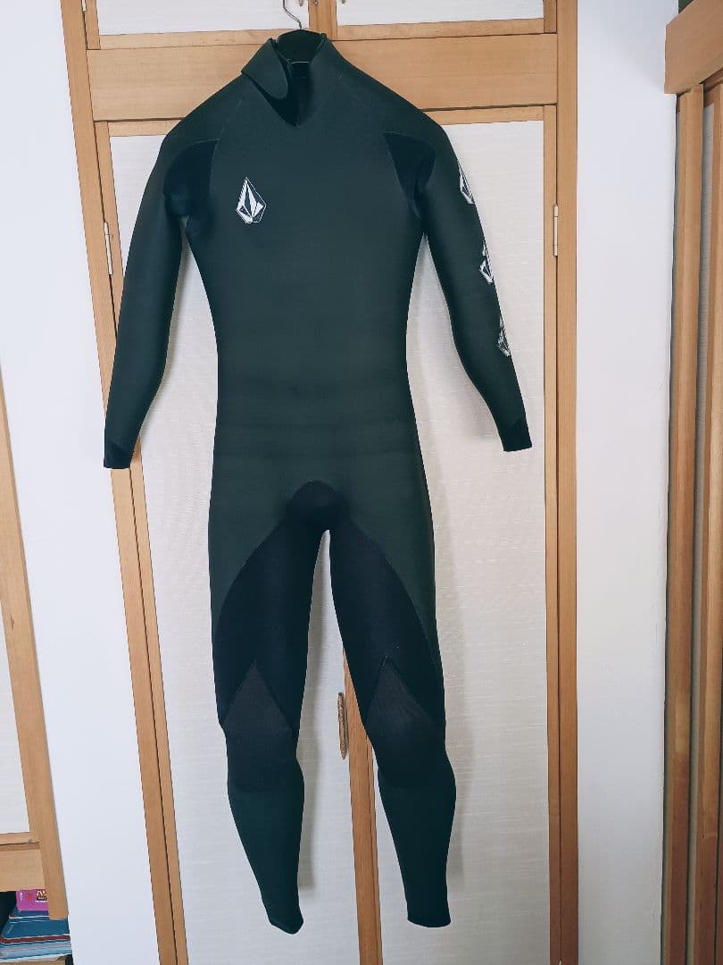 VOLCOM ボルコム DOVE社製ウェットスーツ セミドライ
