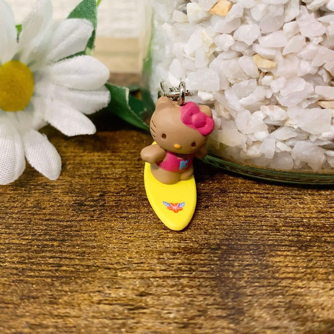 レア　ハローキティ 日焼け　ガングロ　サーフィン　ファスナーマスコット