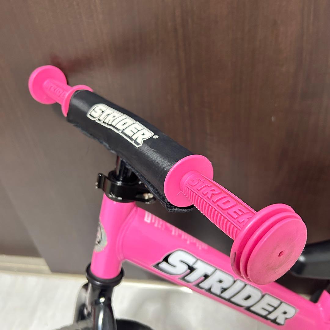 【美品】ストライダー スポーツモデル ブラック 12型　 バランスバイク ピンク