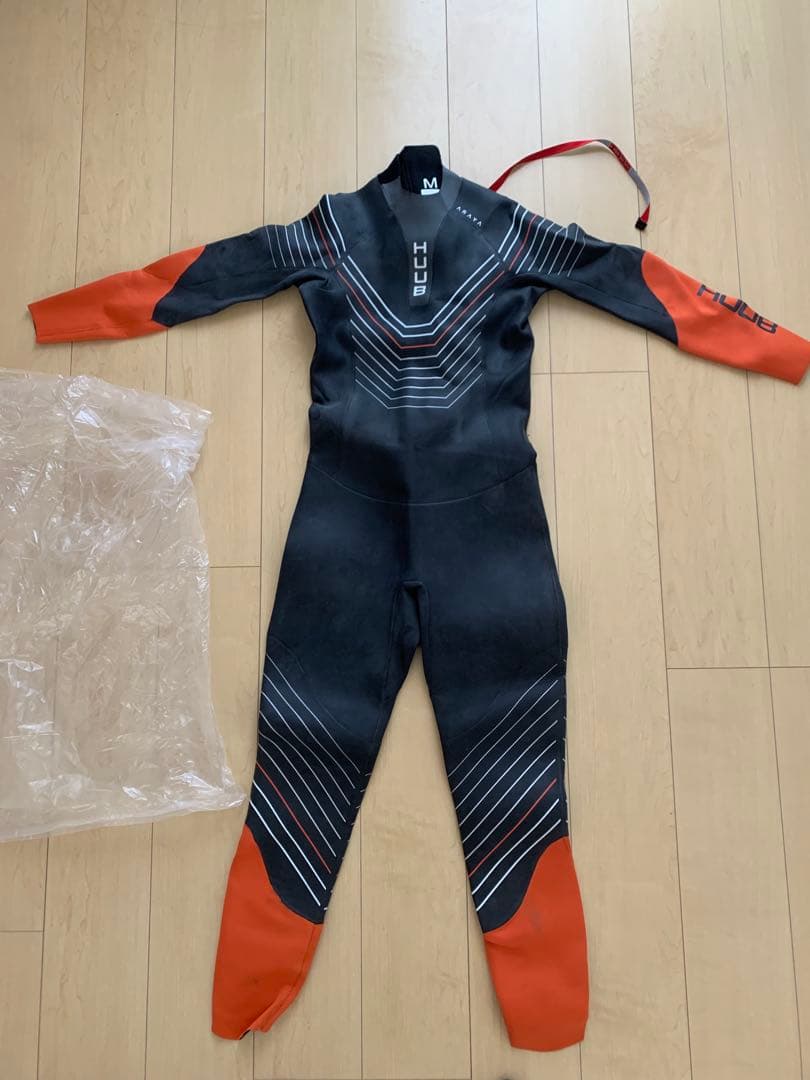【美品】HUUB ARAYAウェットスーツ（メンズ） 定価から26%お値引き