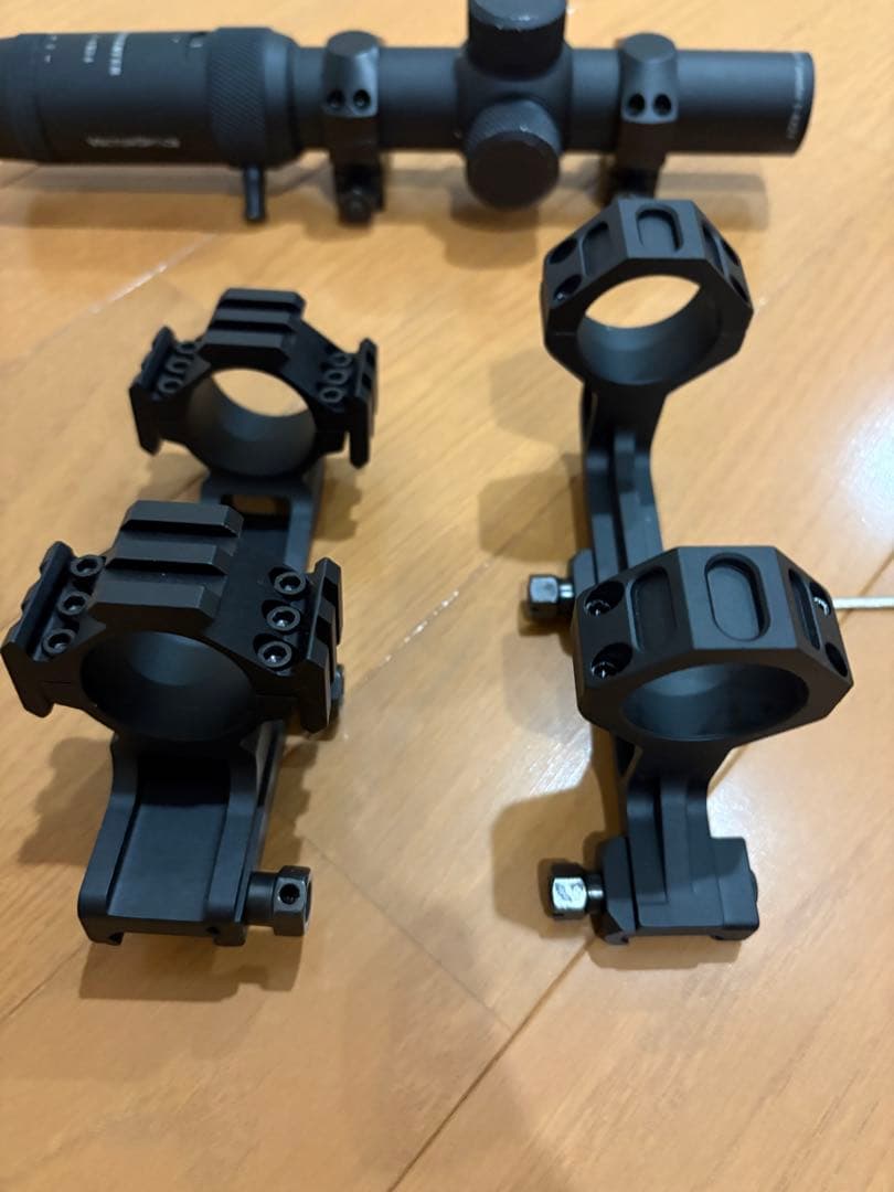 ベクターオプティクス　フォレスターJr.(ジュニア) 純正マウント　おまけ付き