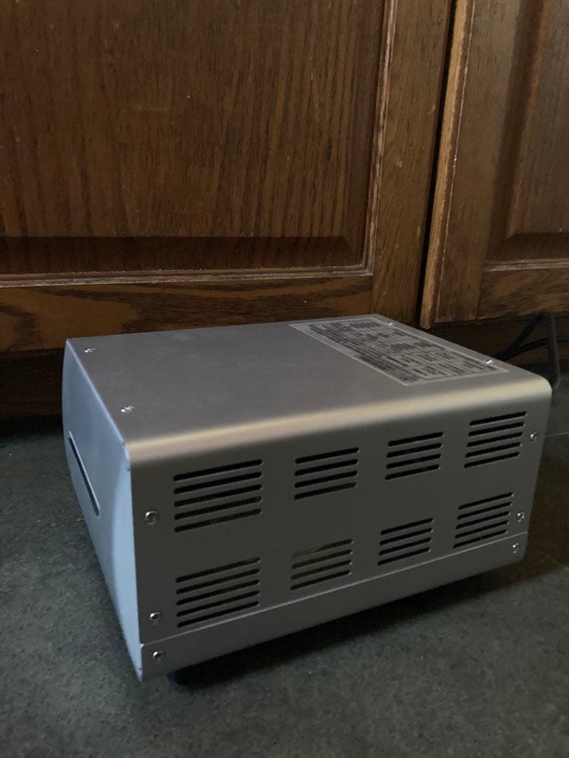 カシムラ 海外国内用大型変圧器 220-240V/3000VA