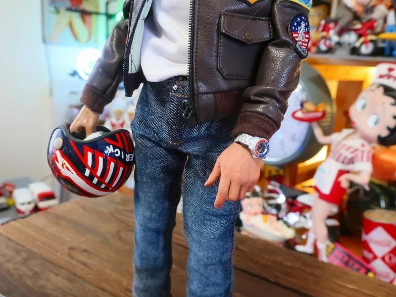 トップガン マーヴェリック トム・クルーズ 1/6フィギュア ヘルメット付