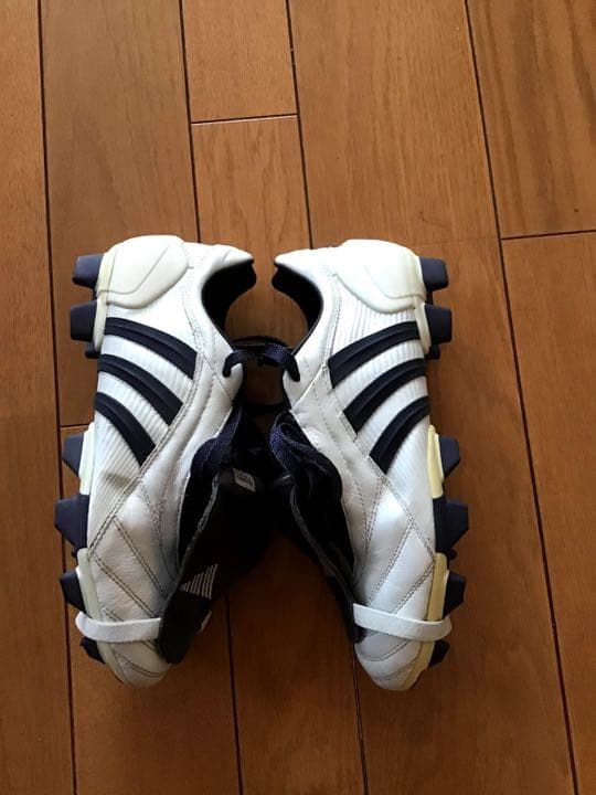 新品未使用　アディダス　プレデターパルス