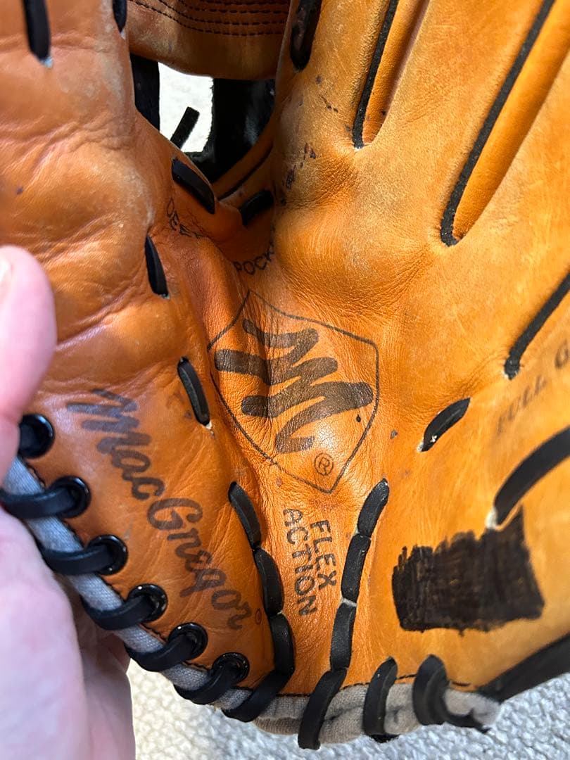 野球　グローブ　大人