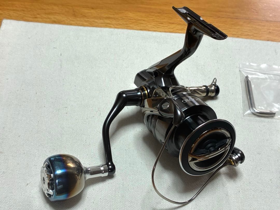 【極美品】シマノ リール 24ツインパワー 4000XG【カスタム品】