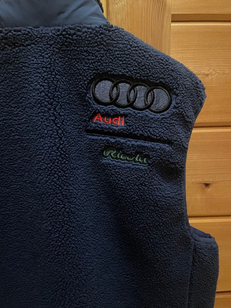 デサント　コリア　フリースベスト　日本未発売　韓国限定