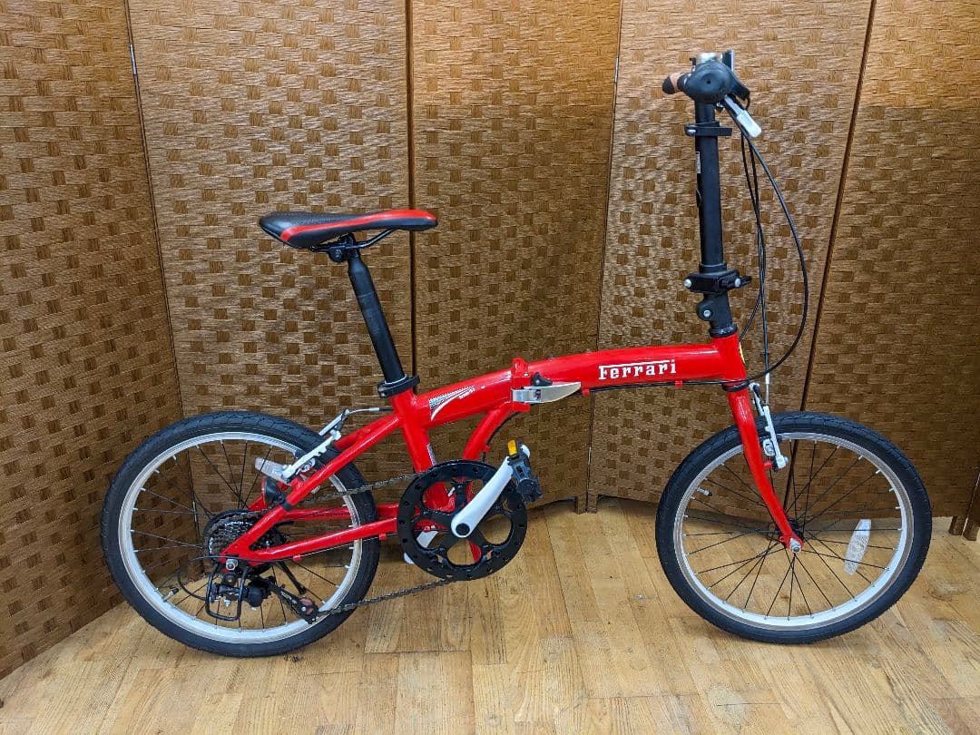 U013 折り畳み自転車　Ferrari　20インチ 7段変速　ミニベロ