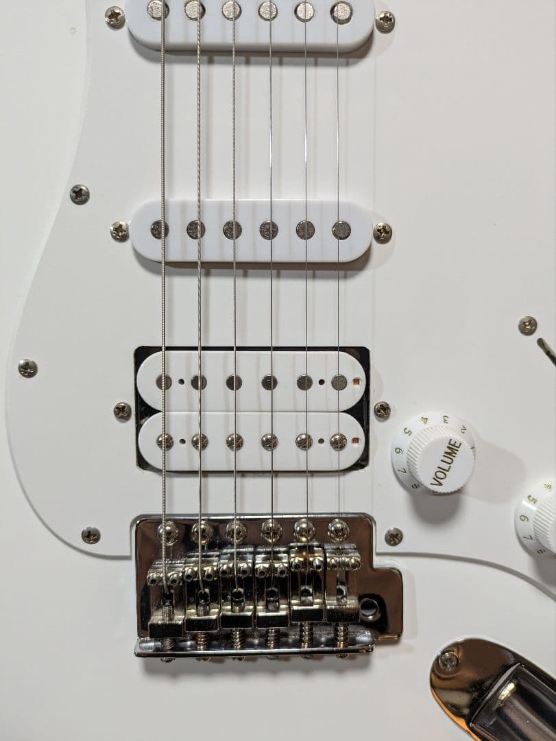 Squier ストラトキャスター SSH Affinity