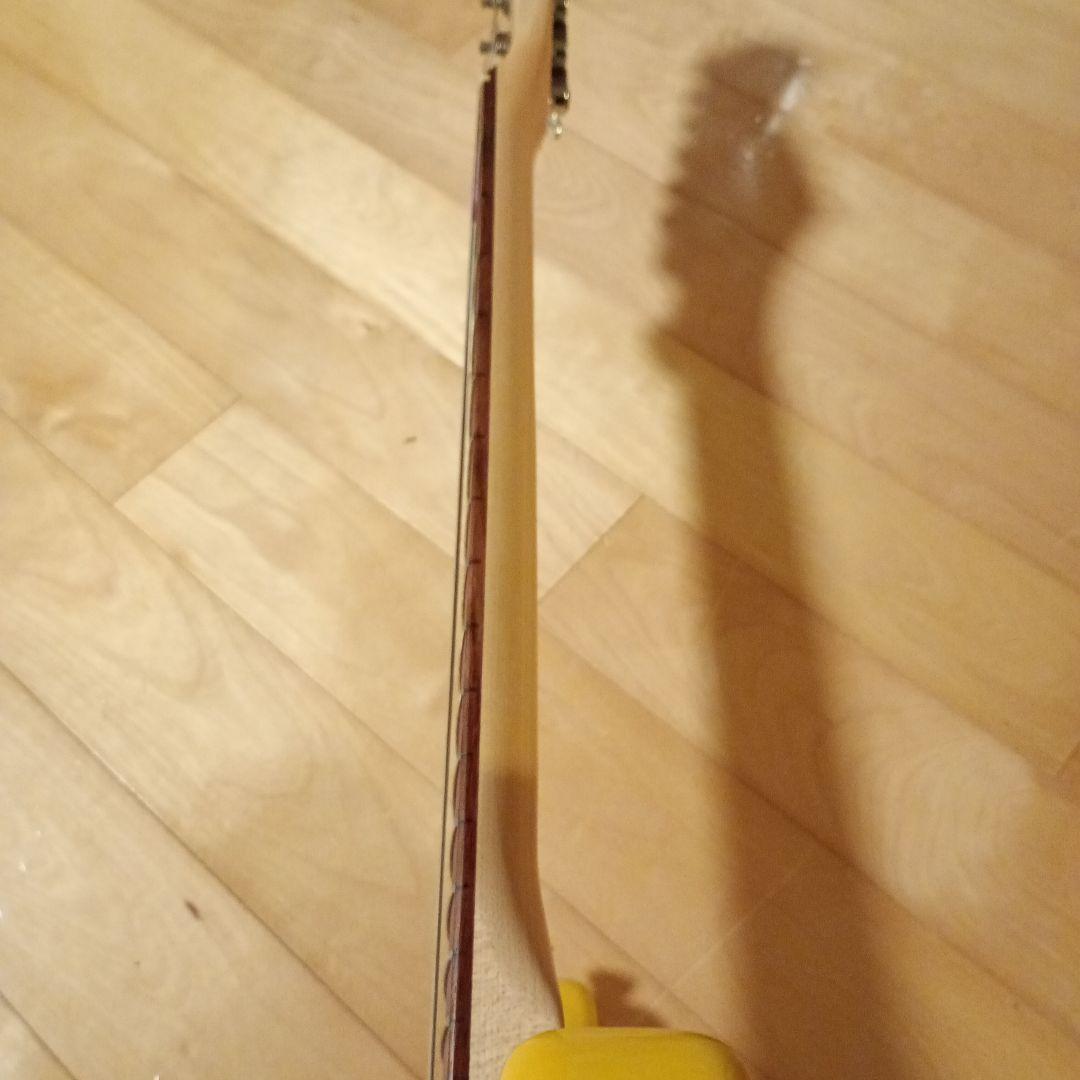 PLAYTECH ST025 YELLOW　ミニギター