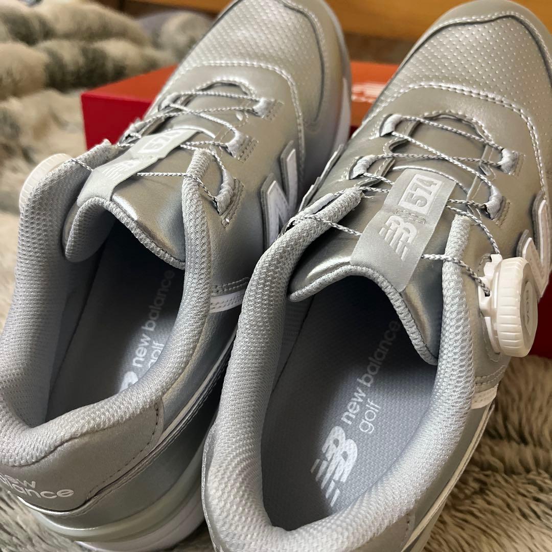 ニューバランスゴルフレディースシューズ24.5センチ