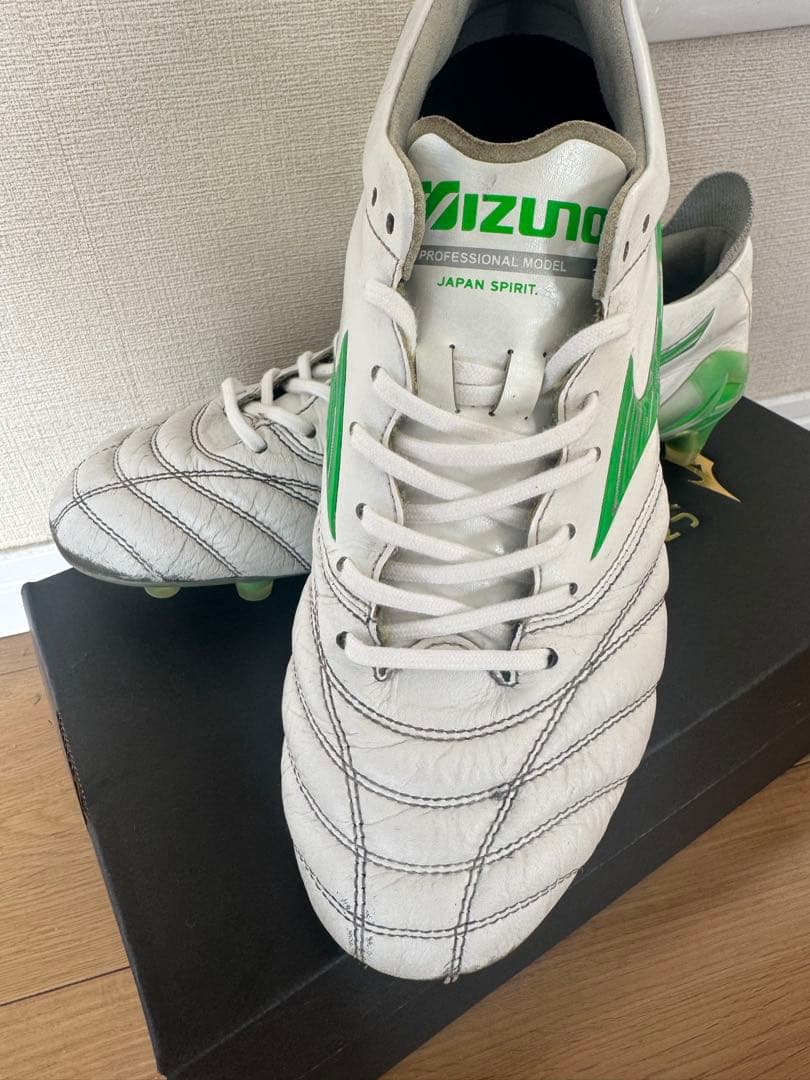 Mizuno サッカーシューズ プロフェッショナルモデル　モレリア　白緑　限定品
