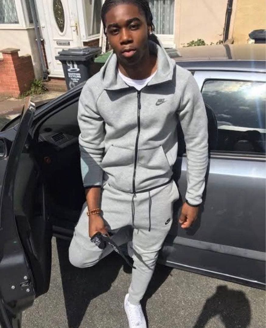 早いもの勝ち‼️M テックフリース セットアップ NIKE グレー過去モデル 廃盤