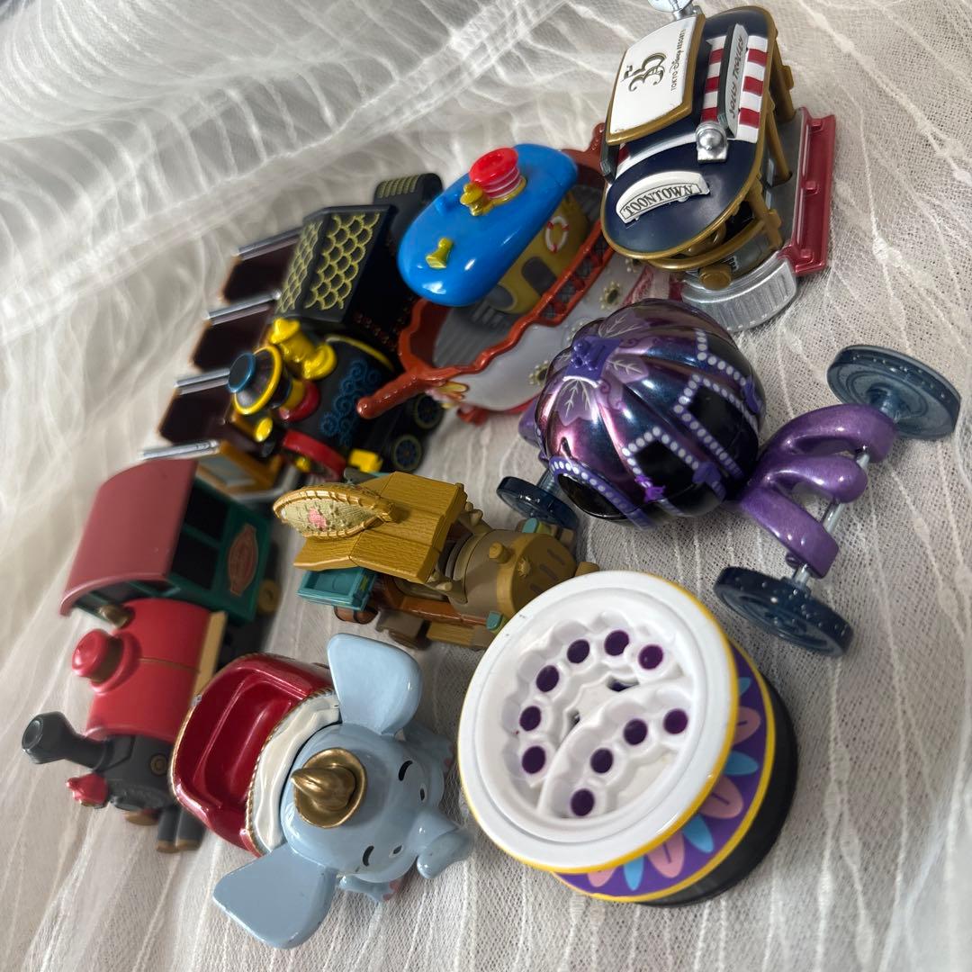 ディズニーキャラクター ミニカーセット