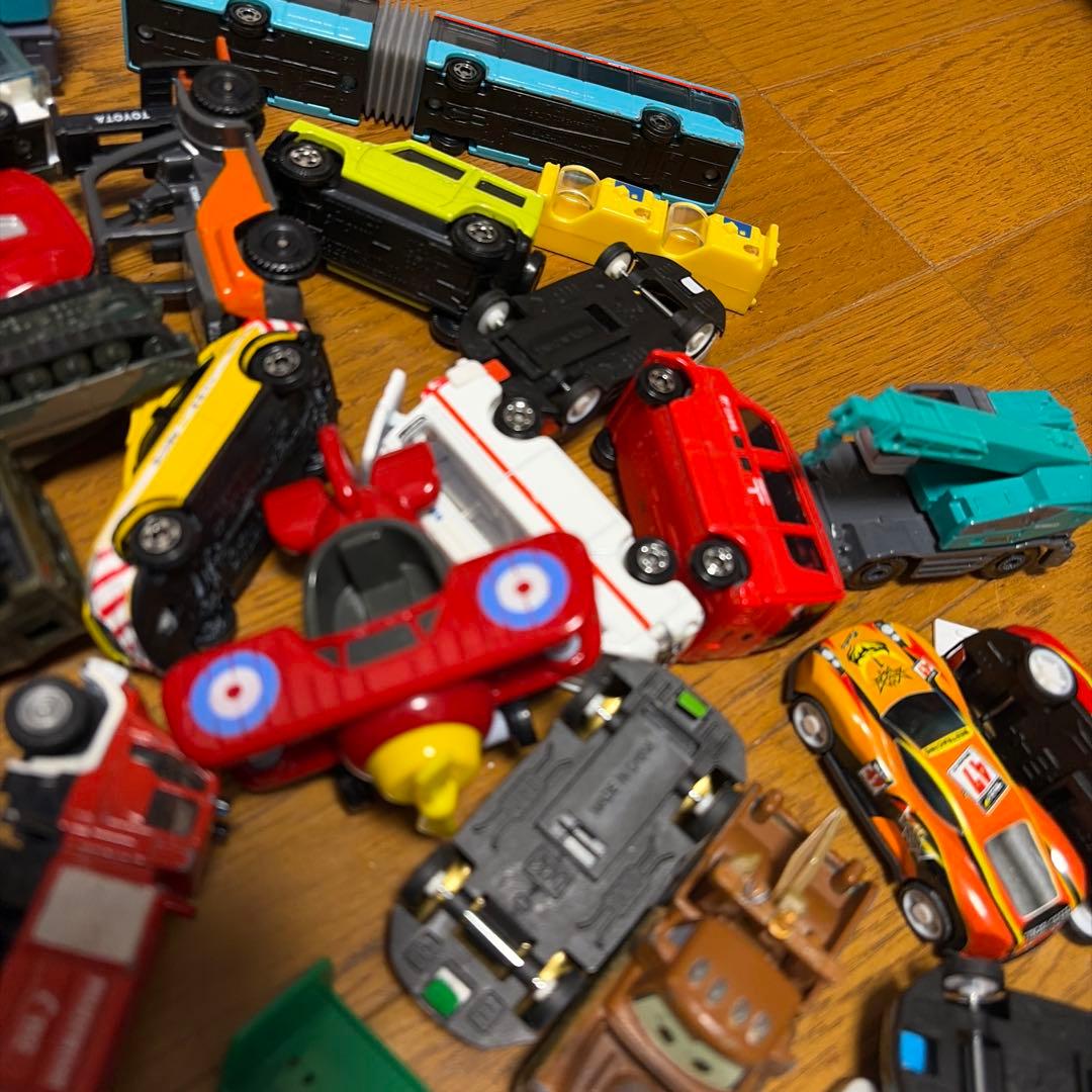 トミカ　乗り物おもちゃ　まとめ売り