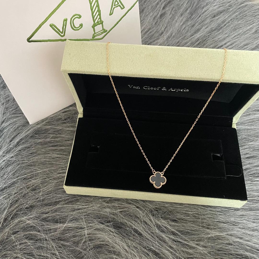 ヴィンテージ アルハンブラ ペンダントVCARA45800