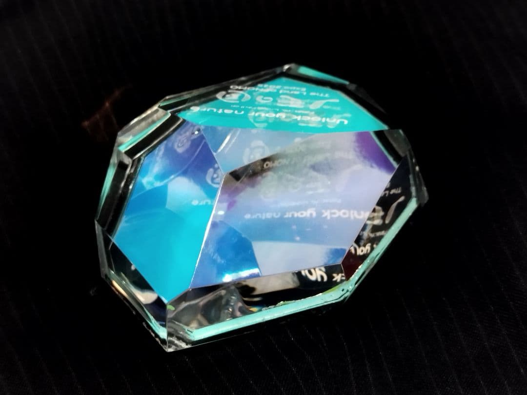 万博　ノモの国　クリスタル