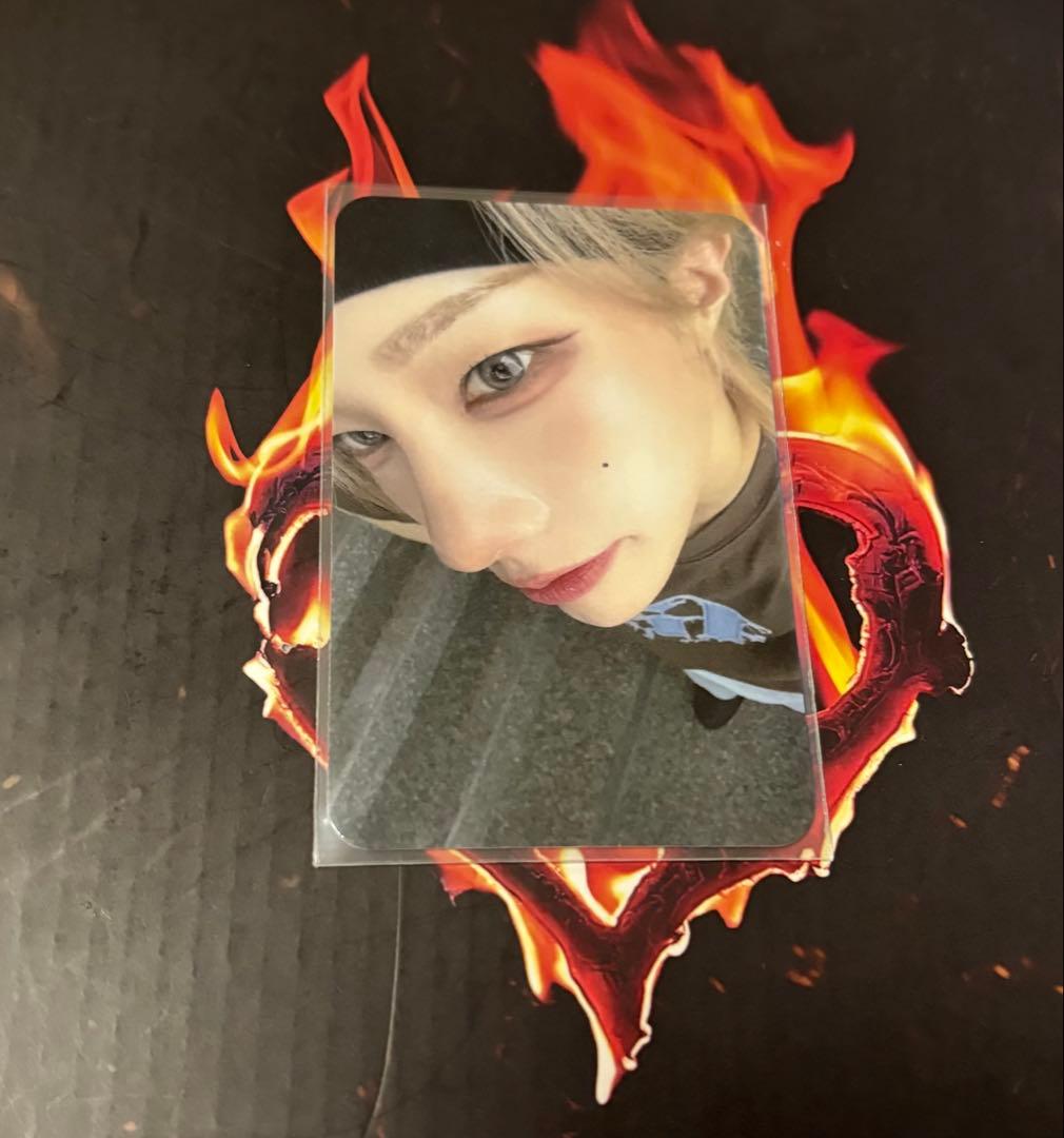 出回りなし XLOV LINC ルイ トレカ 미공개 포토카드