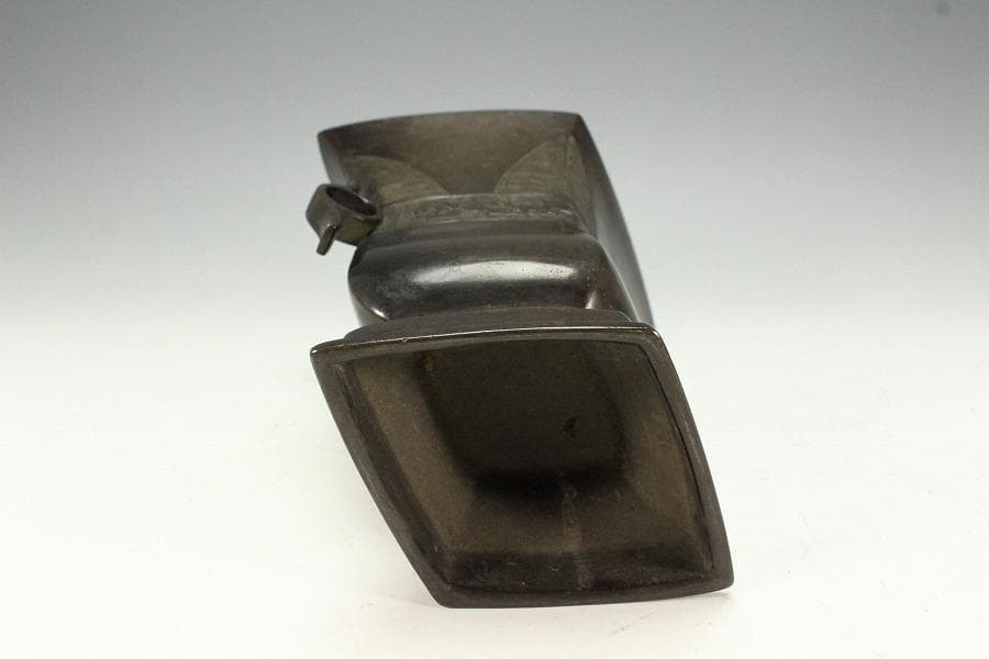 茶道具 花道 古銅 饕餮紋 菱口 瓶 高23.5cm 時代物(K-YC390)