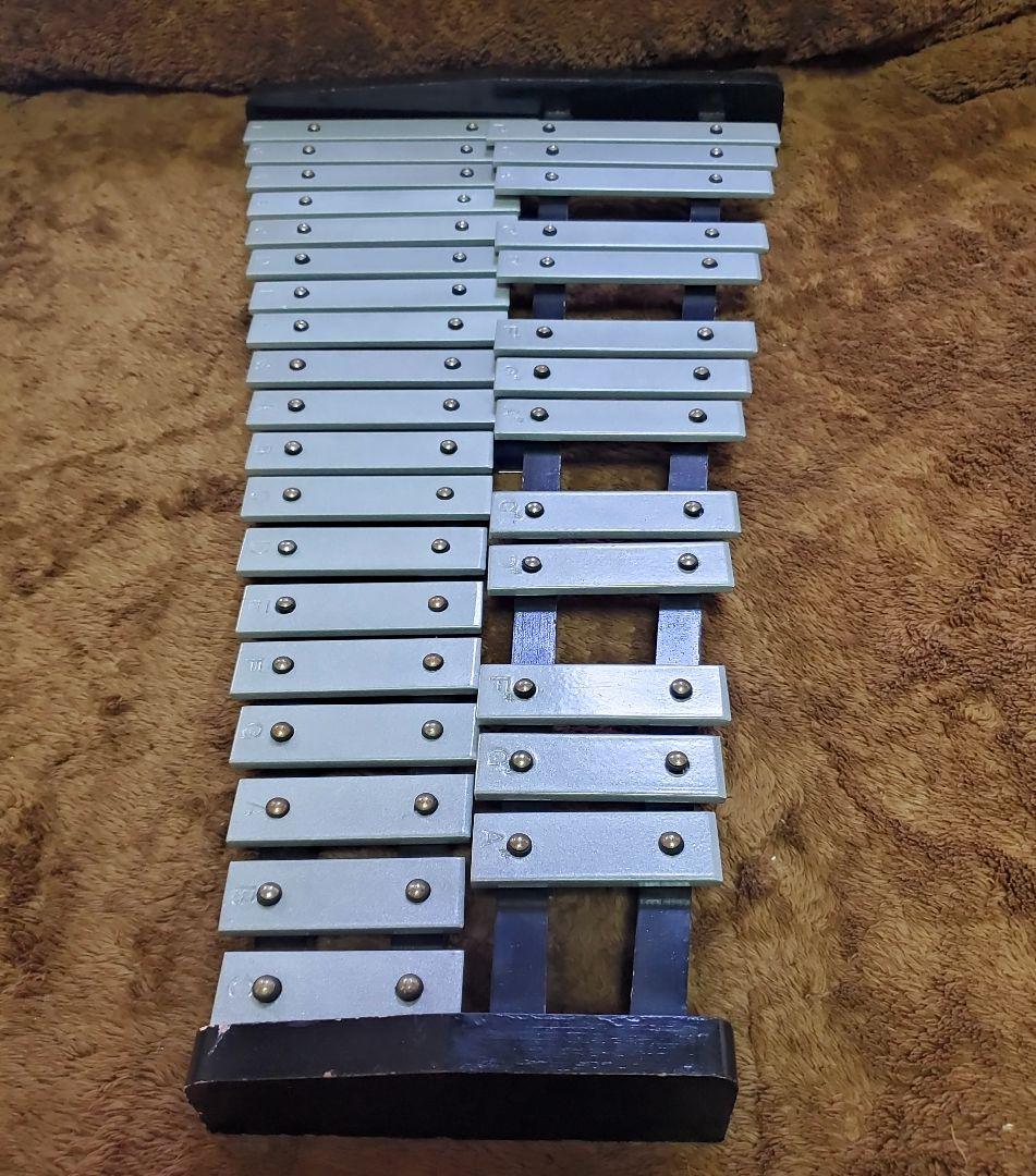 グロッケン 鉄琴 32音 スタンド付属 マレットx2本 メーカー不明