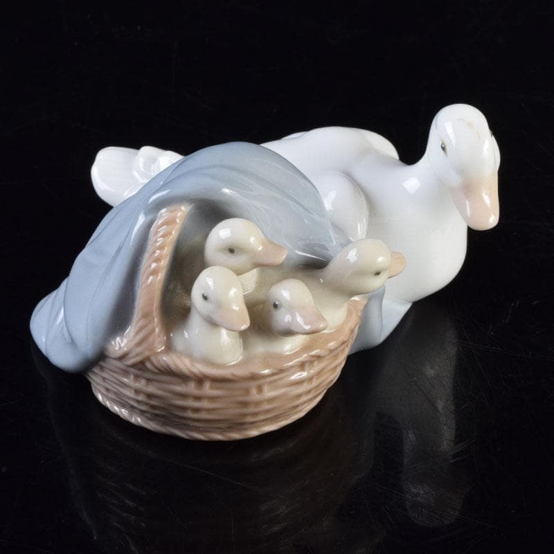 リヤドロ　LLADRO　アヒルの親子　置物　箱付　C　8710