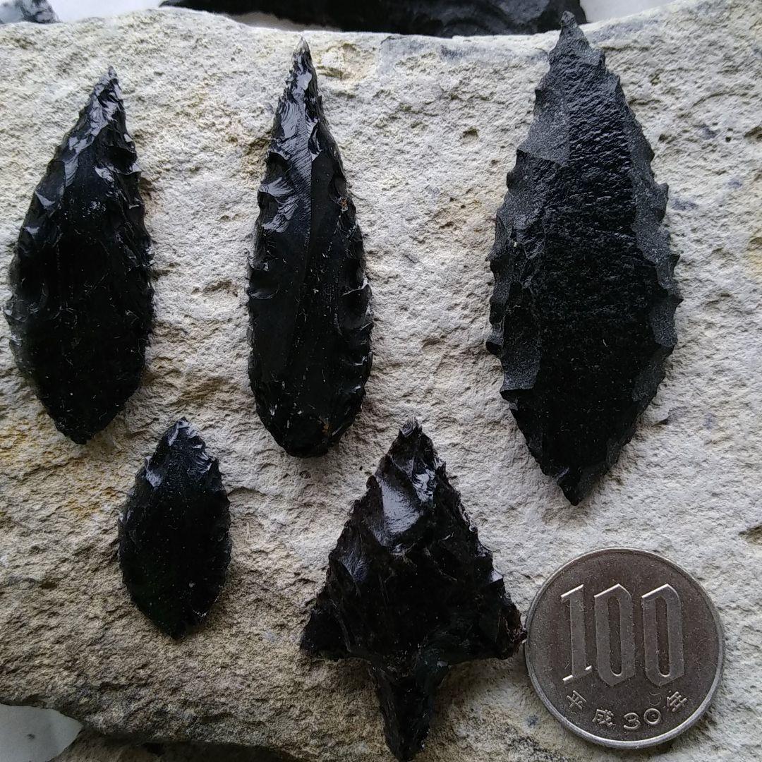 縄文時代石器　模写　　黒曜石　サヌカイト　　　210　パワーストーン