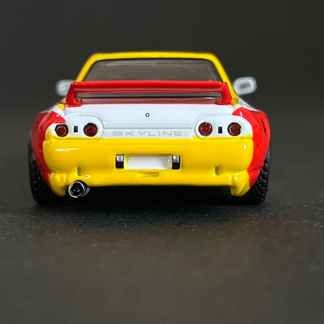 1/64 シェル 32GT-R パンデム ロケバニINNO64 × TINY
