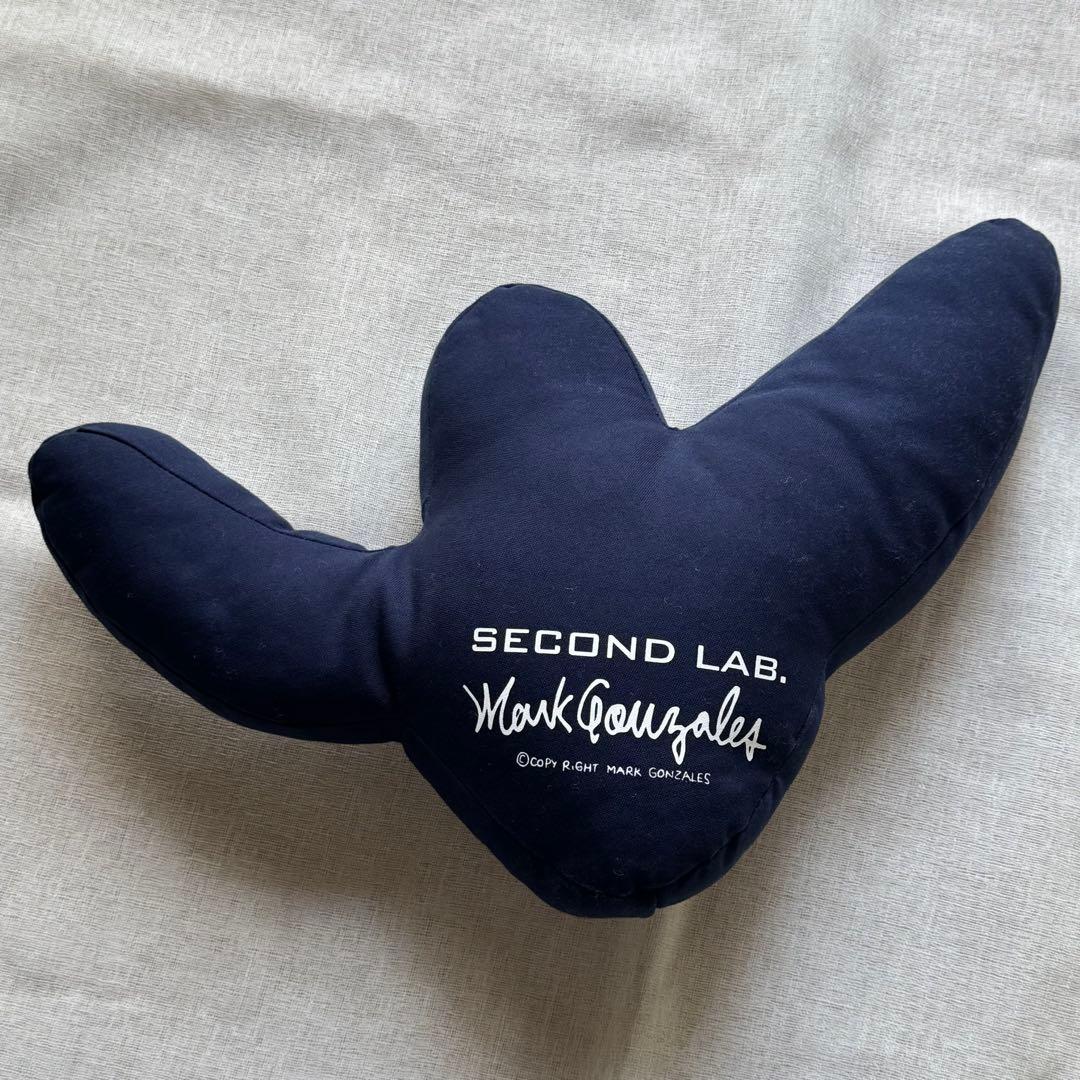 SECONDLAB krooked MarkGonzalesクッションぬいぐるみ