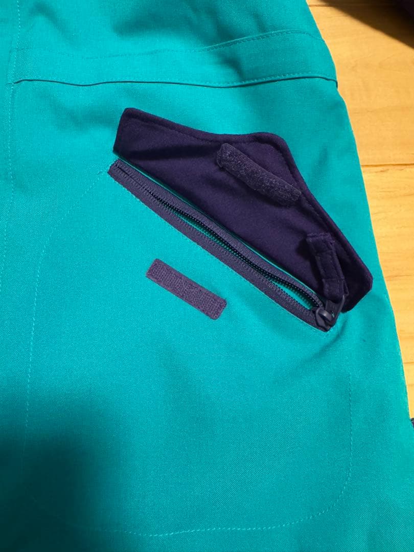 BURTON 子供用スノーボードウェア