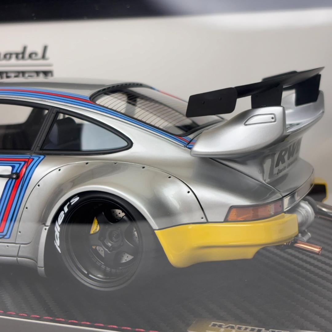 極美品 イグニッションモデル 1/18 RWB 964 With Engine