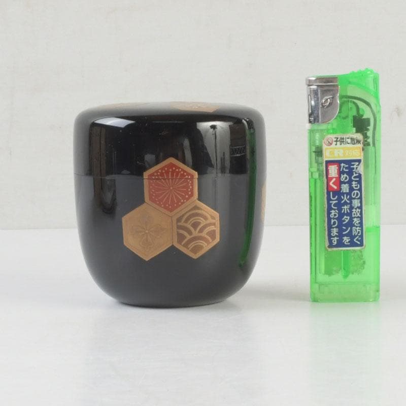 茶道具　中島楽堂作　亀甲花草蒔絵　中棗　共箱　V　9707