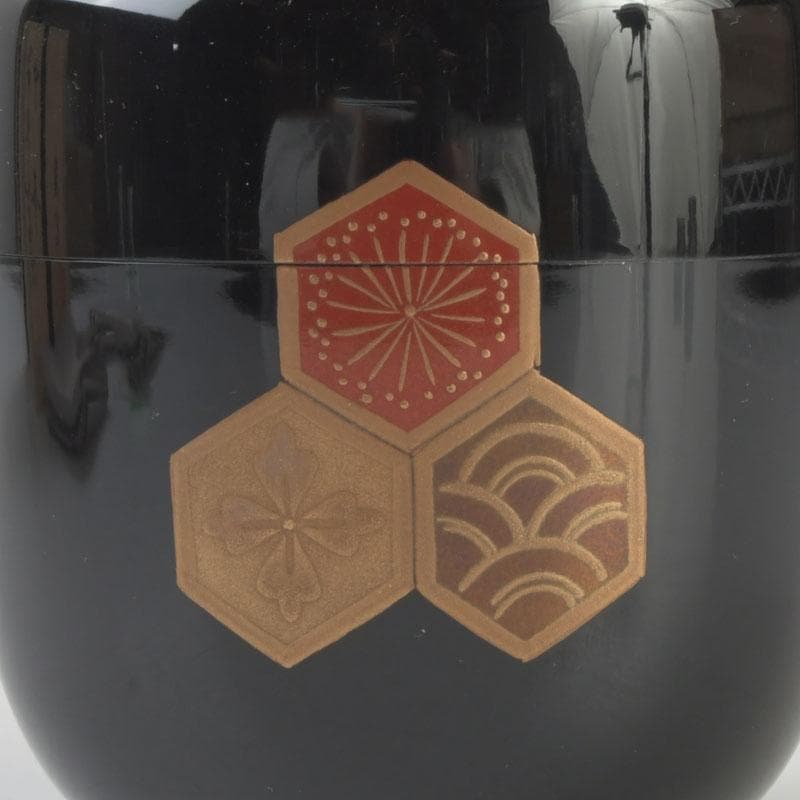 茶道具　中島楽堂作　亀甲花草蒔絵　中棗　共箱　V　9707