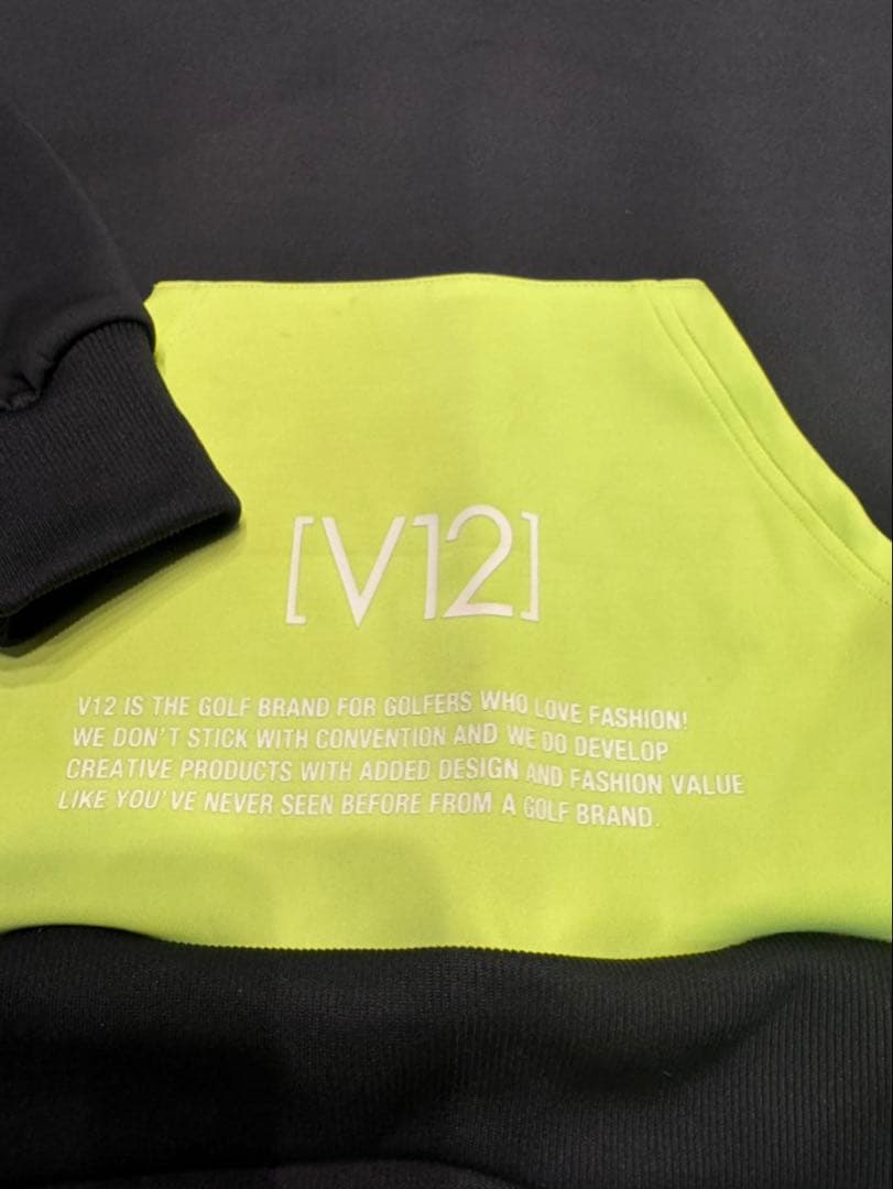 [本日終了] V12 ゴルフ用スウェットパーカー 黒/蛍光グリーン 美品