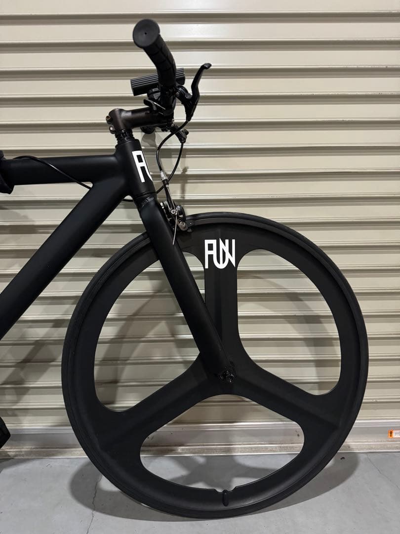 【専用】FUN ピストバイク マットブラック ゴールドホイール