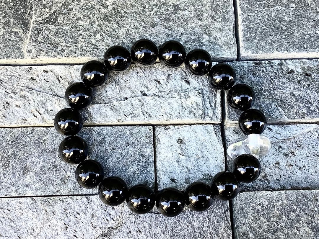 ✳15万円以上‼️最強パワー宿る貴重黒平水晶モリオン勾玉＊ブレスレット絶対おすすめ
