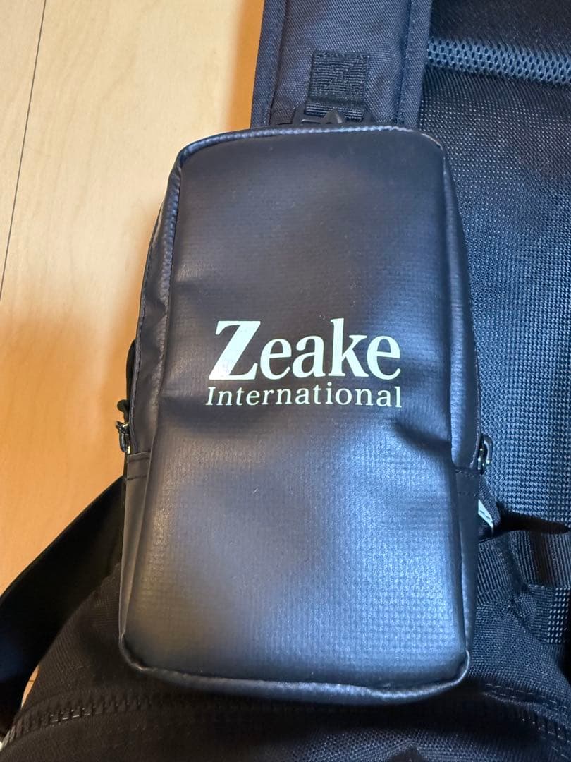 Zeake ジーク　ゲームベスト　美品