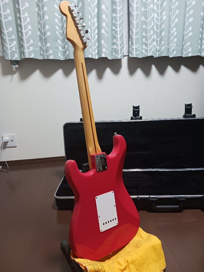 Fender usa Vintage Hot Rod ’50s 　グロスラッカー