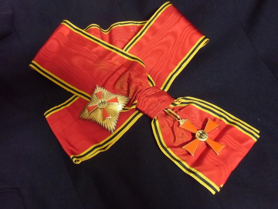 ＢＷドイツ軍/連邦軍＊１９５１ドイツ連邦共和国功労勲章＊大功労十字星大綬章/実物