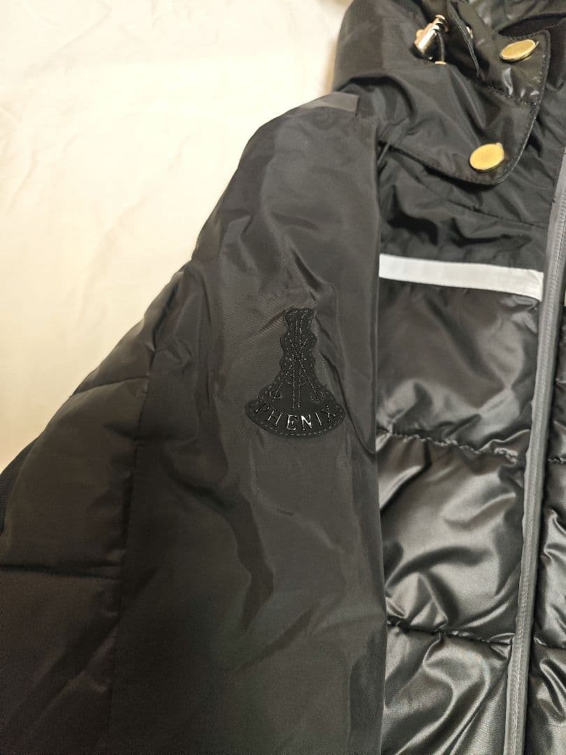 新品 phenix スキーウェア 5D-Moonlight Jacket 黒