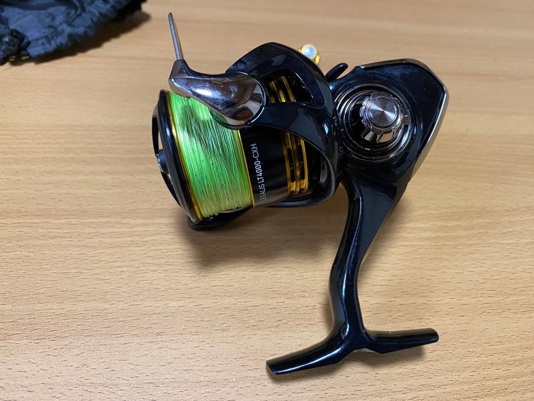 DAIWA 23LEGALIS 4000CXHスピニングリール