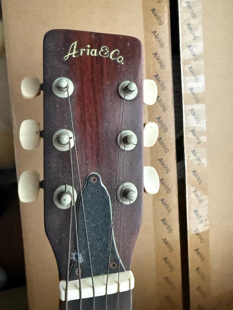 アリア　ギタースタンド付き