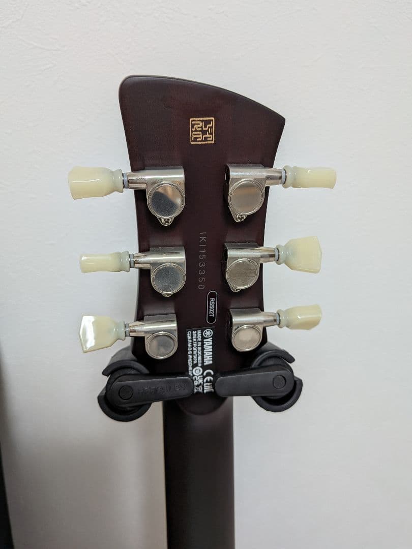 ギター YAMAHA REVSTAR RSS02T (Sunset Burst)