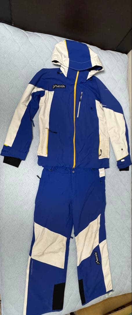 値下　Phenix スキーウェア 2020-21年　デモモデル　上下Mセット