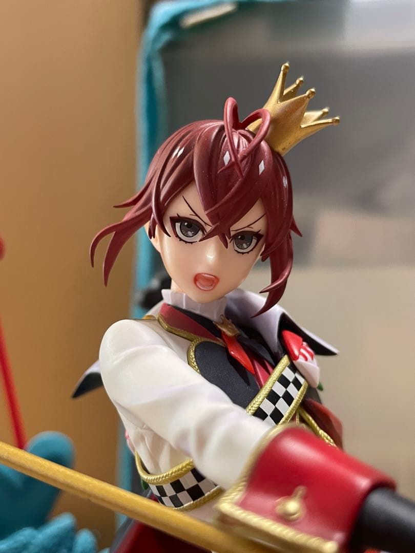 ツイステッドワンダーランド リドル・ローズハート 1/8スケールフィギュア