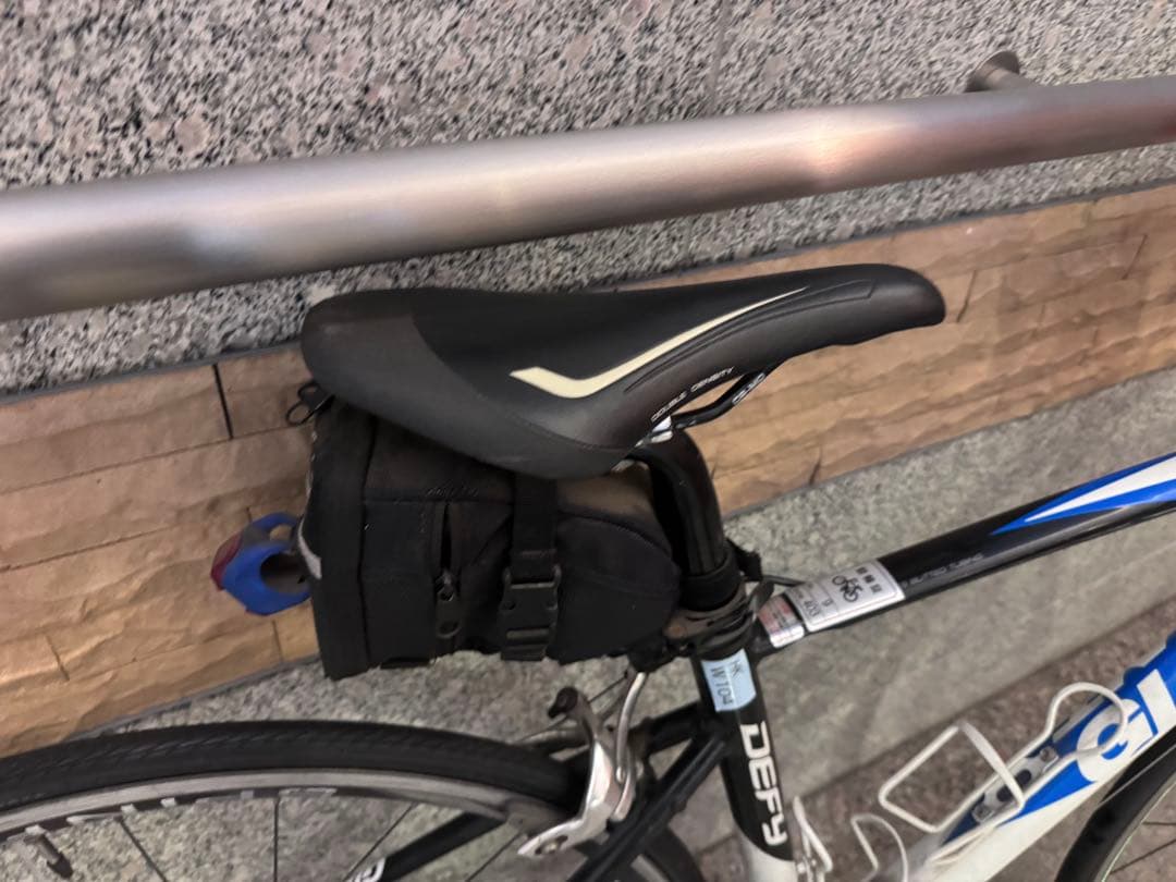 Giant defy3 sサイズ　レストアベースに！